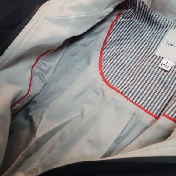 Croft & Barrow woman's large raincoat w removable hood, zipper & button closure - Picture 7 of 12